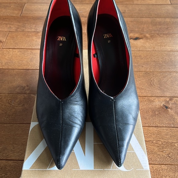 Zara black heels new condition size 37 - Picture 2 of 4